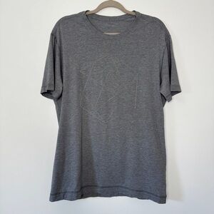 Lululemon Ghost Race 5 Year Basic Tee Gray Reflective Graphics Limited Edition M